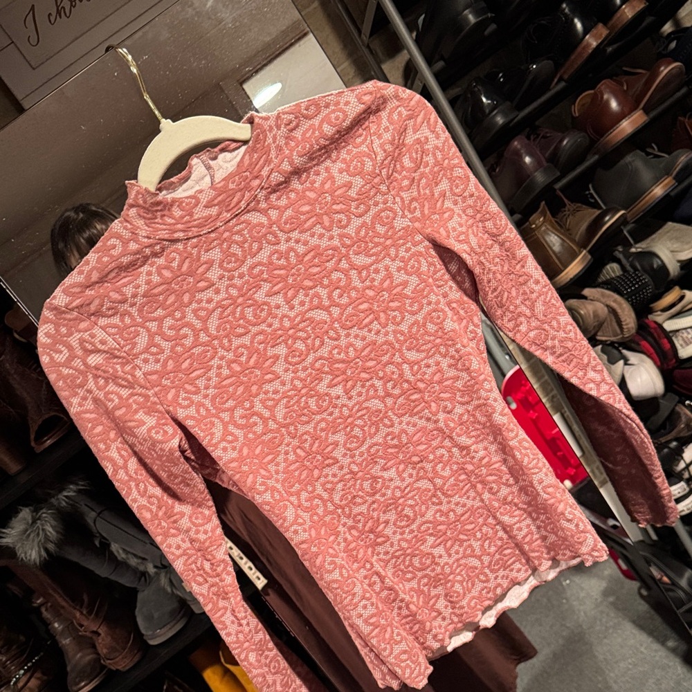 Elegant Floral Long Sleeve Blouse in Pink